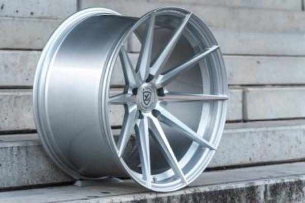 LC – P10 11x20 ET42 5x112 66,56 Machined Silver
